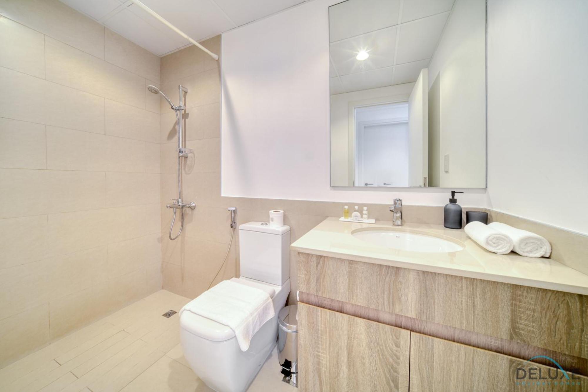 Immaculate 1Br At Una Town Square Dubailand By Deluxe Holiday Homes Exterior foto
